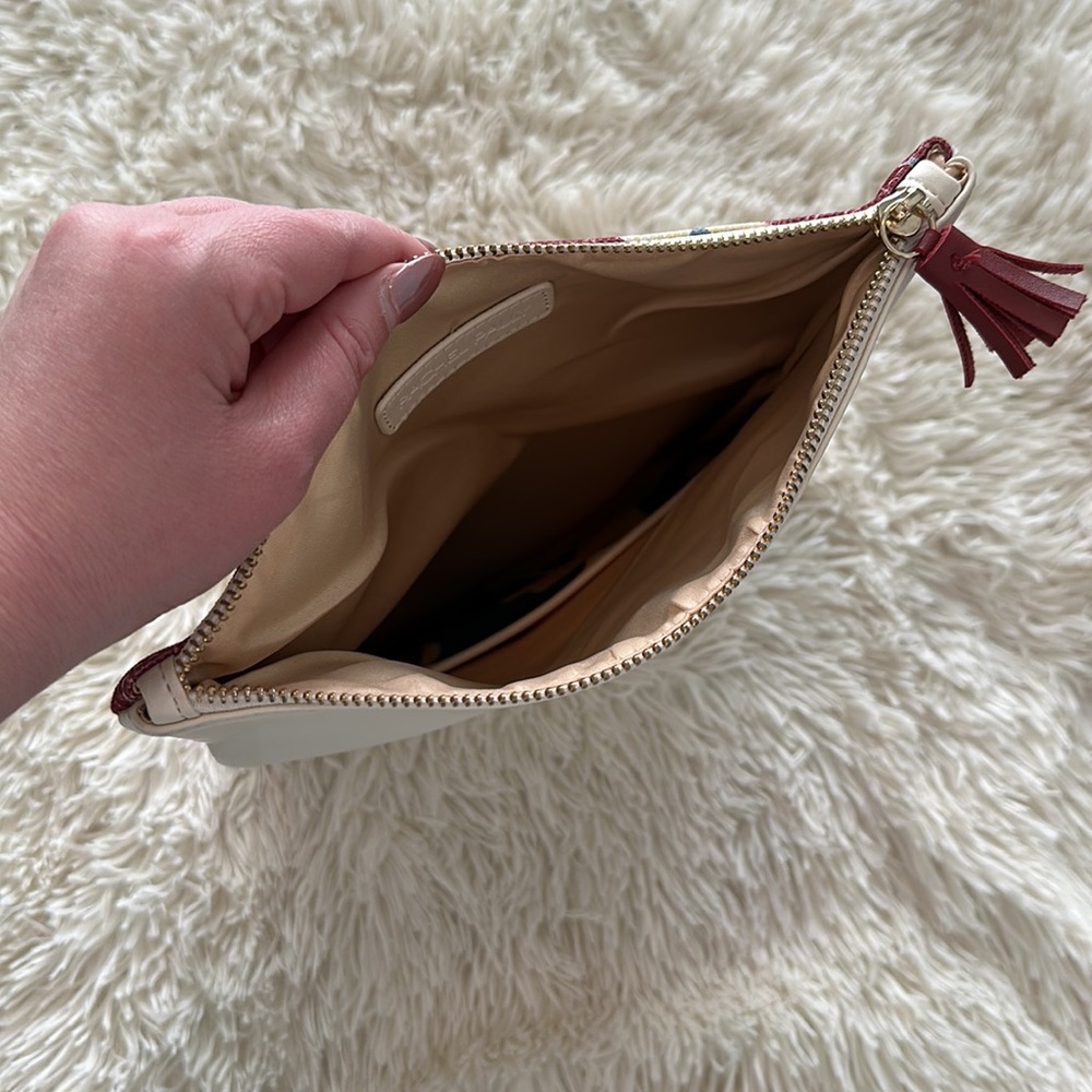 Spring Clutch - Picture 3 of 4